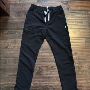 Figs Black Cargo Pants for Women